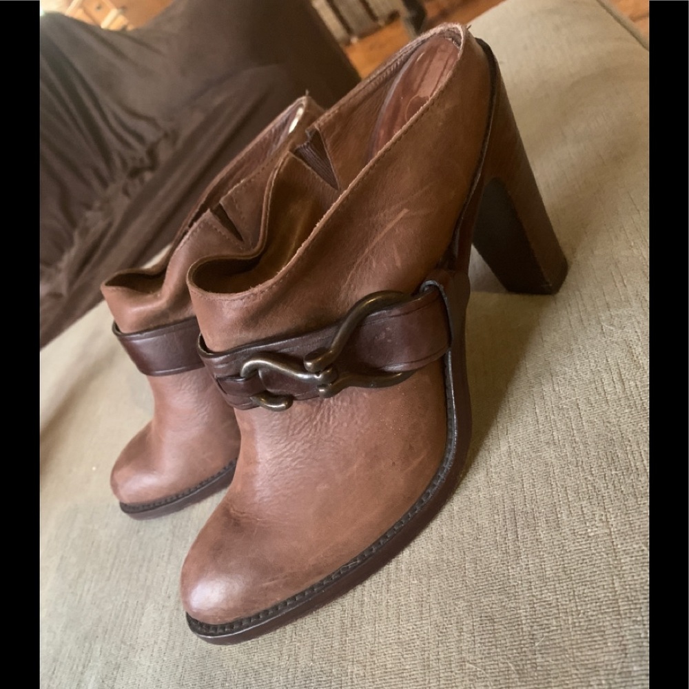 Cole haan size 81/2